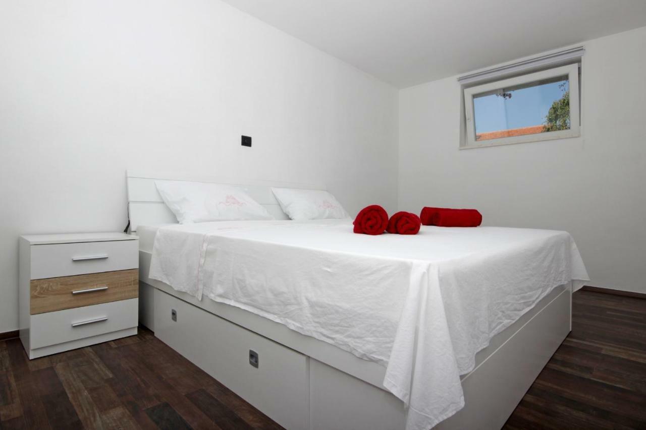 Apartments Natasa Pula Dış mekan fotoğraf