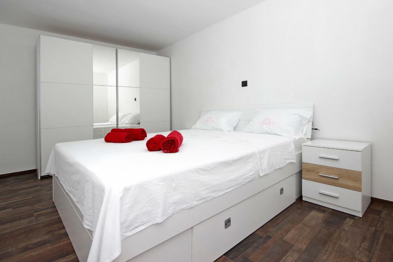 Apartments Natasa Pula Dış mekan fotoğraf