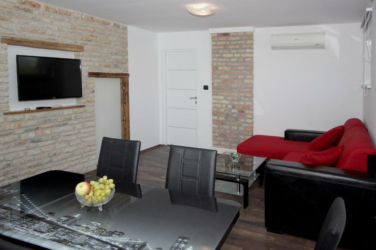 Apartments Natasa Pula Dış mekan fotoğraf